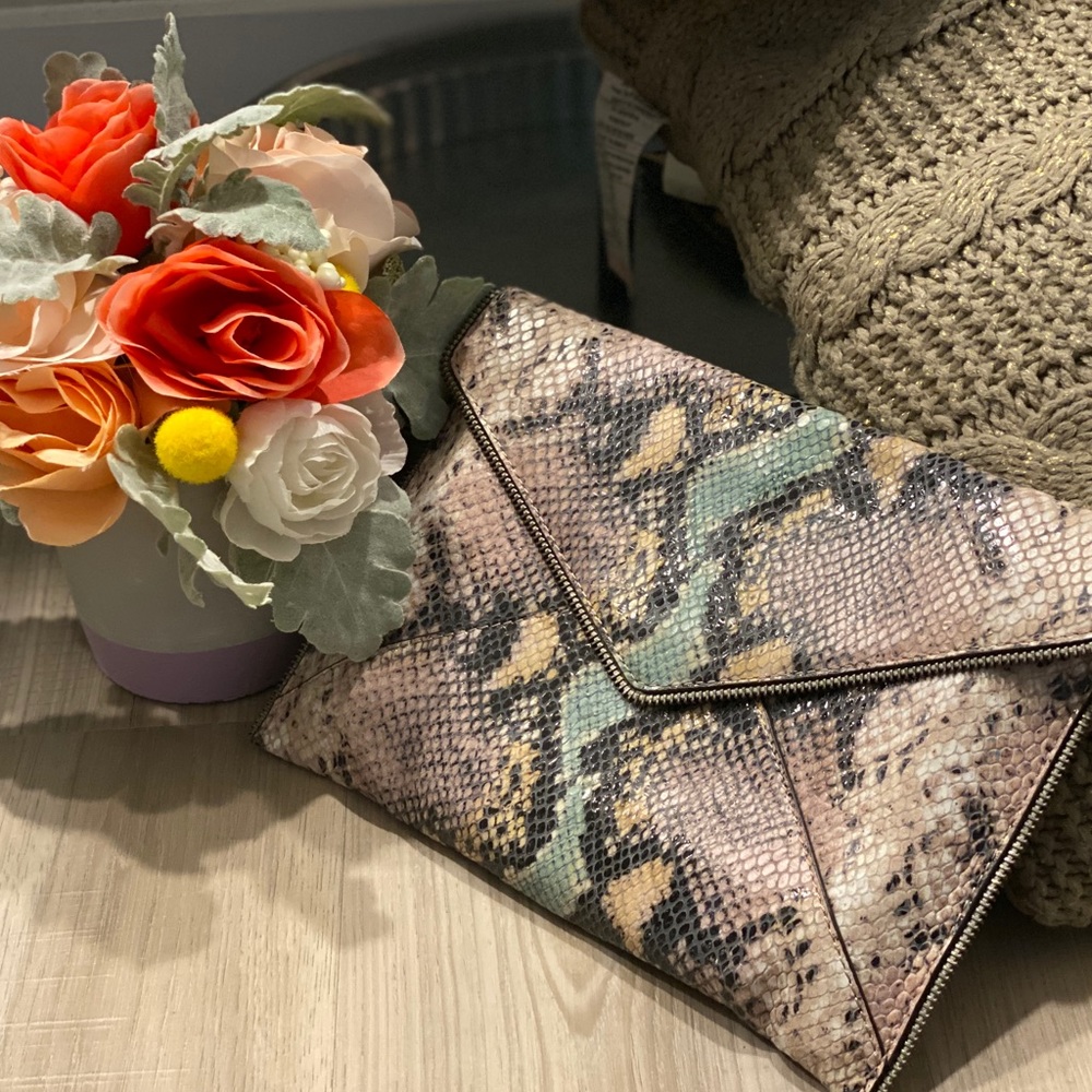 Snake Skin Effect Clutch